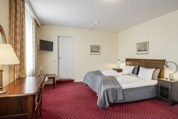 Superior Tek Büyük veya İki Ayrı Yataklı Oda