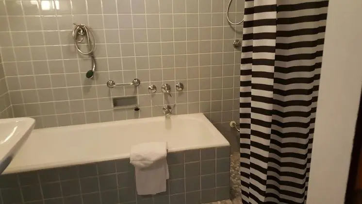 Superior Tek Büyük veya İki Ayrı Yataklı Oda