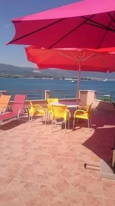 Apart Daire (Vini - direct by the sea and free par)