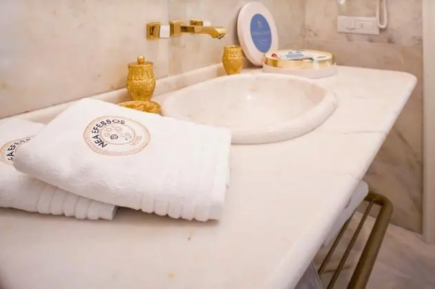Jakuzili Suit Oda, Şehir Manzaralı, Şömineli ve Jakuzili