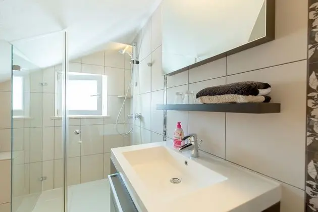 Tek Büyük Yataklı Oda, Balkon, Bahçe Manzaralı