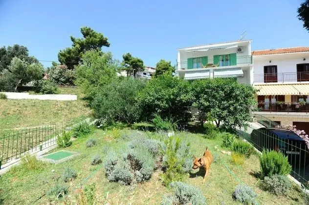 Apart Daire (Vinko - 80 m from beach - A2(4+2))