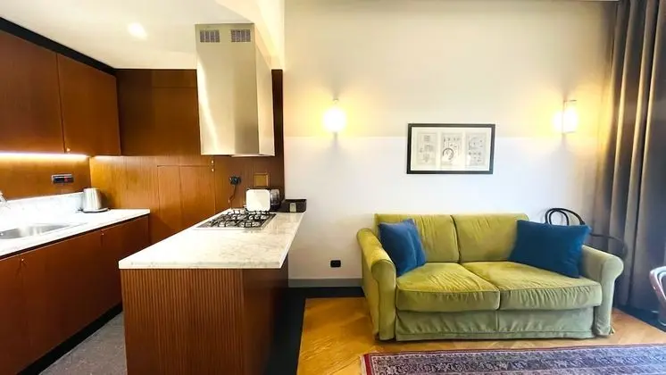 Junior Apart Daire, 1 En Büyük (King) Boy Yatak ve Çekyat (1.2)