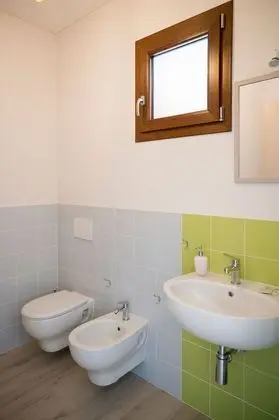 Basic Tek Büyük veya İki Ayrı Yataklı Oda (Langhe favorita)