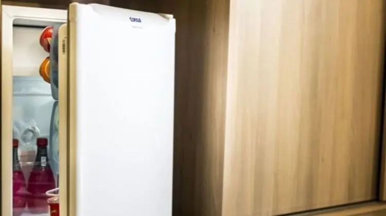 Büyük Yataklı Tek Kişilik Oda