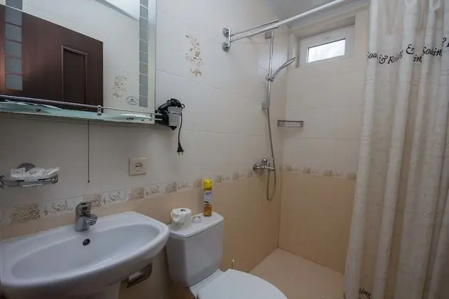 Standard Tek Büyük Yataklı Oda