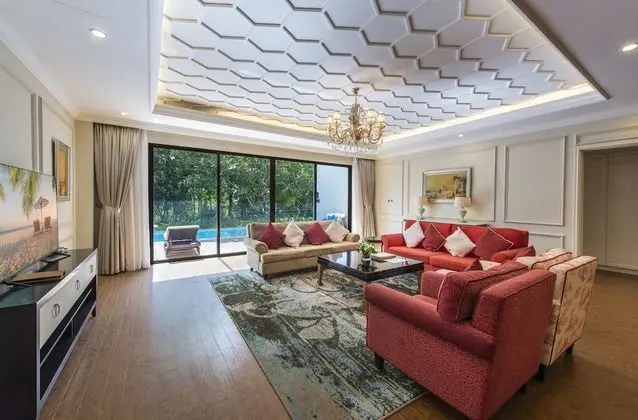 Villa, 2 Yatak Odası, Havuz Manzaralı
