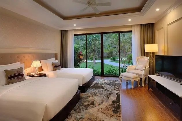 Villa, 3 Yatak Odası, Havuz Manzaralı