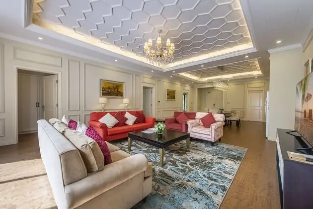 Villa, 3 Yatak Odası, Havuz Manzaralı