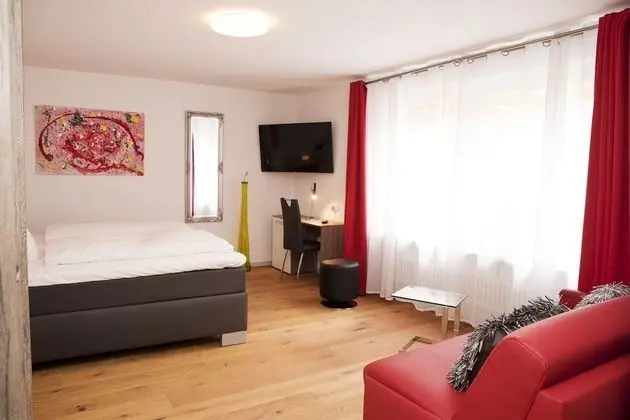 Comfort Tek Büyük Yataklı Oda