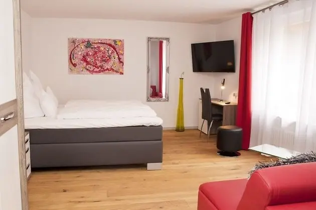 Comfort Tek Büyük Yataklı Oda