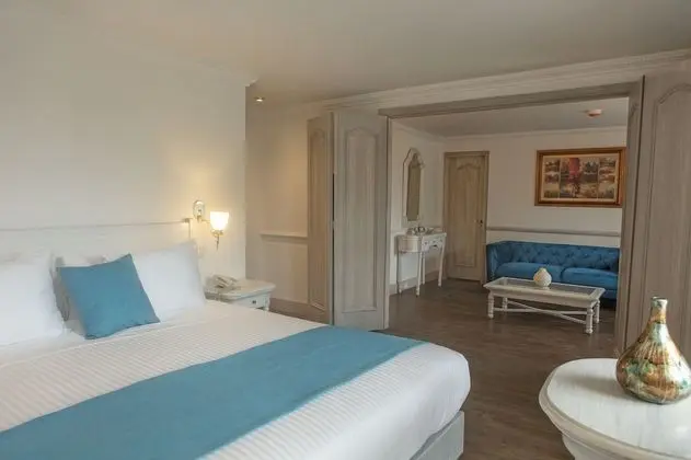 Master suite