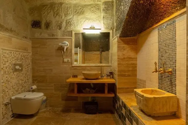 Deluxe Room with Bath