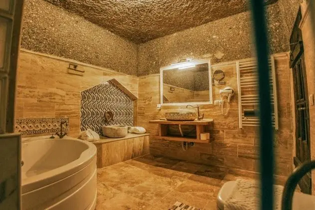https://images.odamax.com/img/1024x768/odamax/image/upload/Vintage_Cave_House_202605051340142__T6A3229.jpg