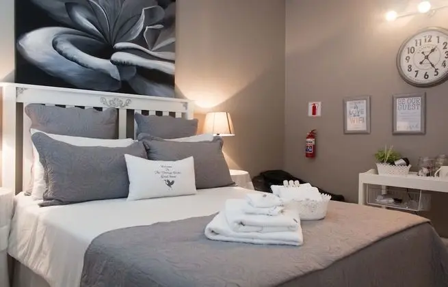 Basic Tek Büyük Yataklı Oda