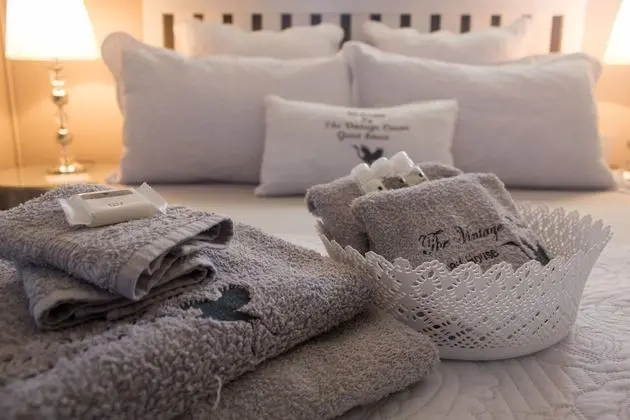 Basic Tek Büyük Yataklı Oda