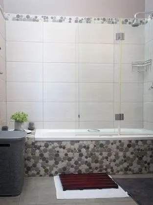 Basic Tek Büyük Yataklı Oda