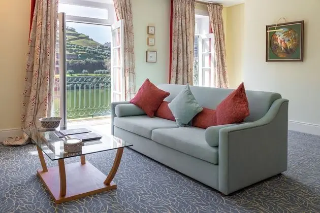 Master Suite River View