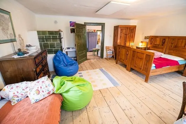 Ev (Two Bedroom House)