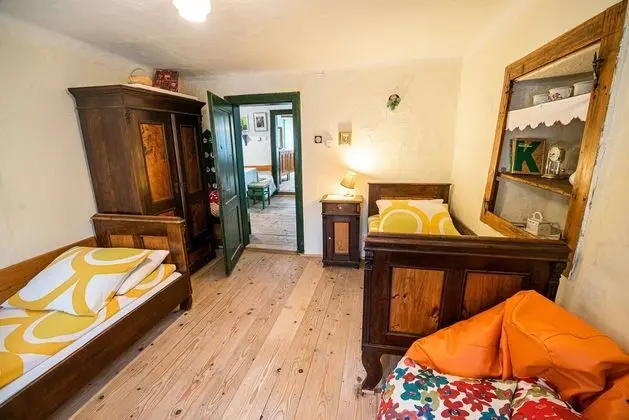 Ev (Two Bedroom House)