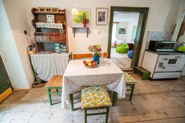 Ev (Two Bedroom House)