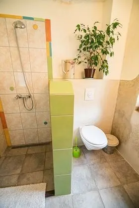 Ev (Two Bedroom House)
