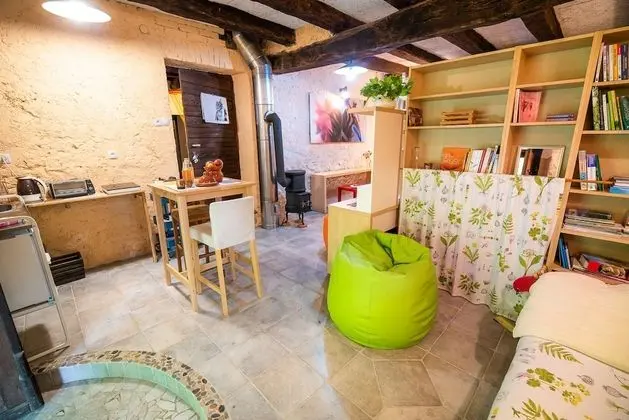 Stüdyo (Studio)