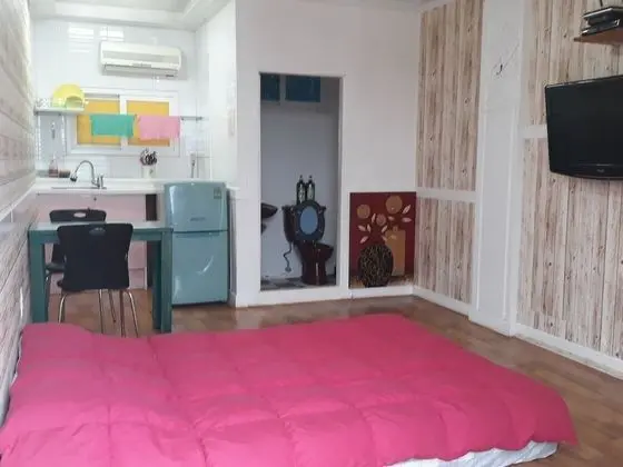 Standard Tek Büyük Yataklı Oda