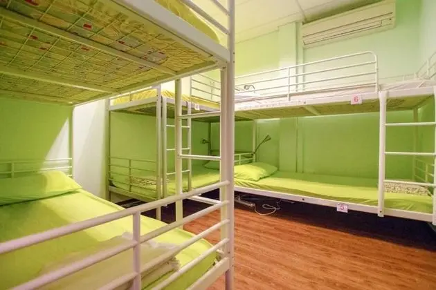Family Oda, Ortak Banyo (6 Beds Family Room with)
