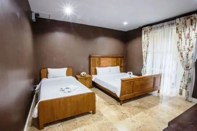 Suite with Garden View