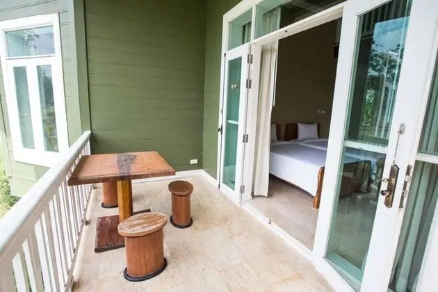 Suite with Garden View