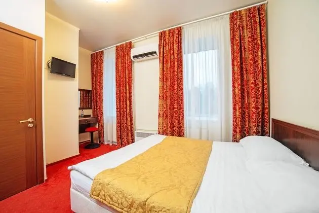 Comfort Tek Büyük Yataklı Oda