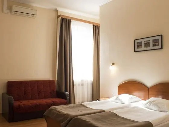 Comfort Tek Büyük Yataklı Oda