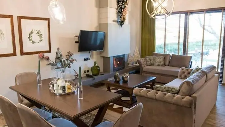 Süit, Havuz Manzaralı (Green Suite)