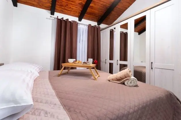 Traditional Ev, 3 Yatak Odası, Kişiye Özel Havuzlu, Bahçe Manzaralı