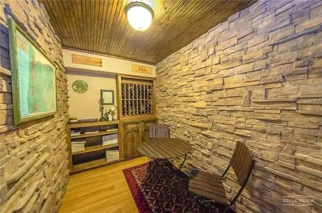 Ev, Birden Çok Yatak (Vintners Cottage)