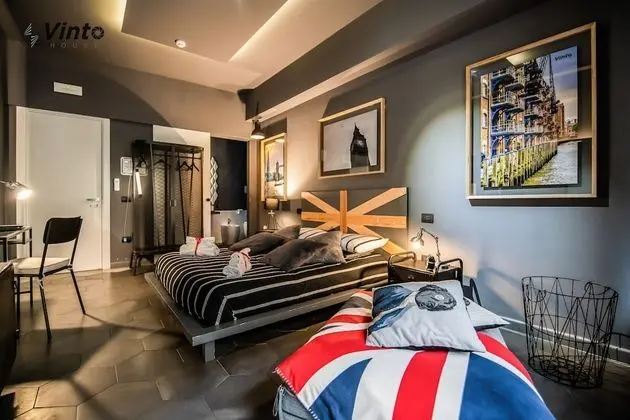Superior Tek Büyük veya İki Ayrı Yataklı Oda, Balkon, Kısmi Deniz Manzaralı