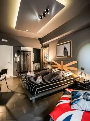 Superior Tek Büyük veya İki Ayrı Yataklı Oda, Balkon, Kısmi Deniz Manzaralı
