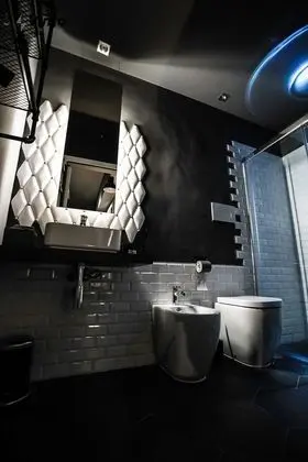 Superior Tek Büyük veya İki Ayrı Yataklı Oda, Balkon, Kısmi Deniz Manzaralı