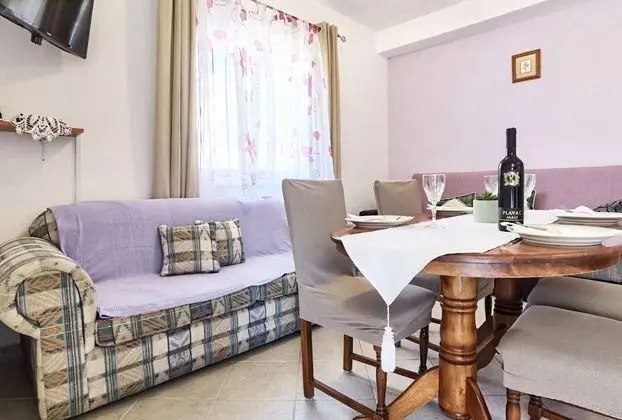Apart Daire (Vinx - grill and terrace - A1(2+2))