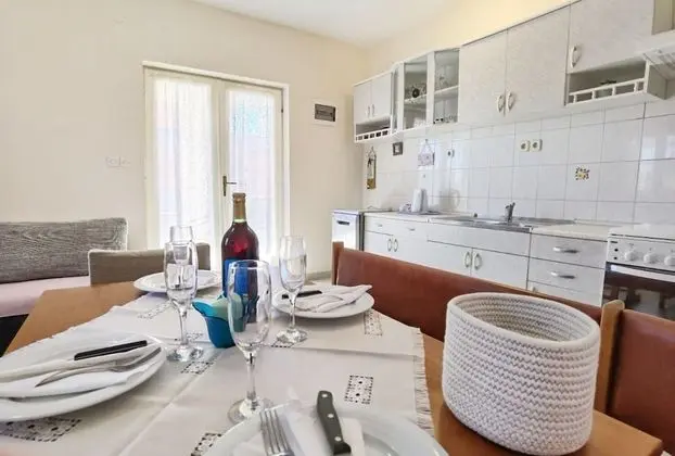 Apart Daire (Vinx - grill and terrace - A2(2+2))