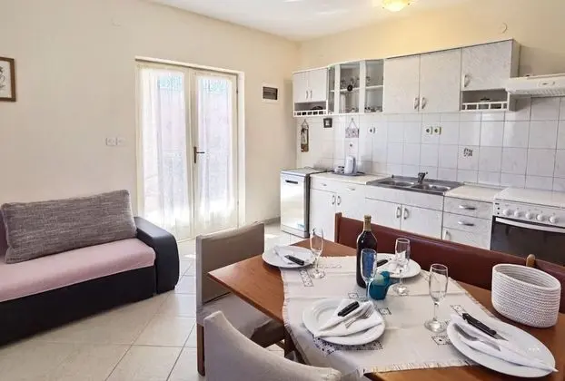 Apart Daire (Vinx - grill and terrace - A2(2+2))