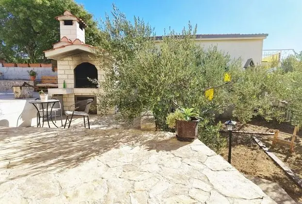 Apart Daire (Vinx - grill and terrace - A2(2+2))