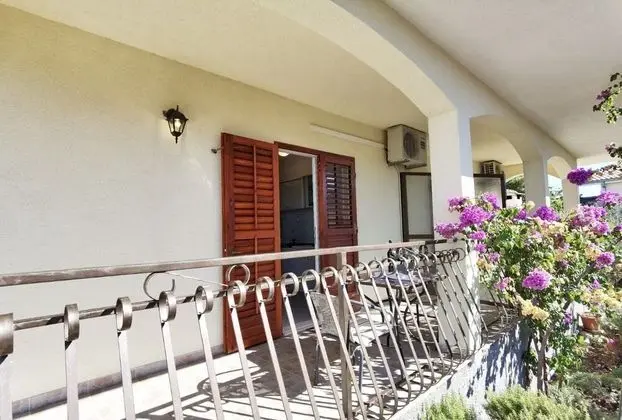 Apart Daire (Vinx - grill and terrace - A2(2+2))