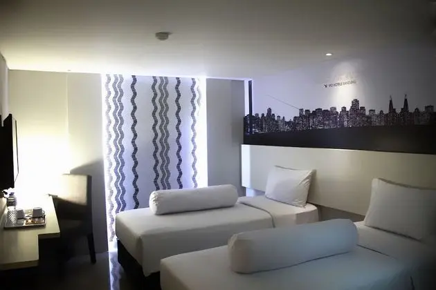 Cozy Twin Room with Breakfast
