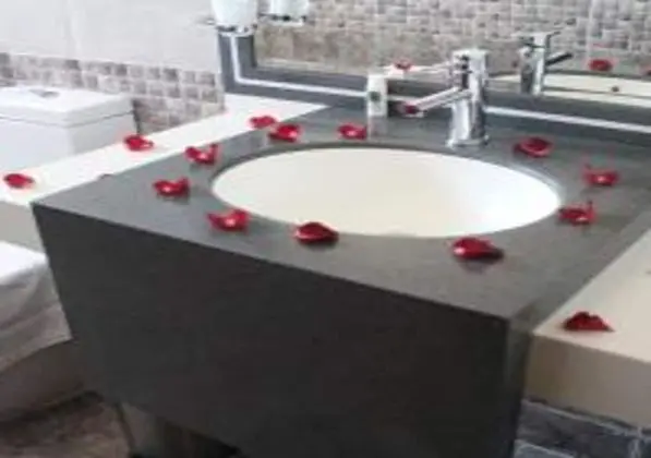 Deluxe Stüdyo Süit
