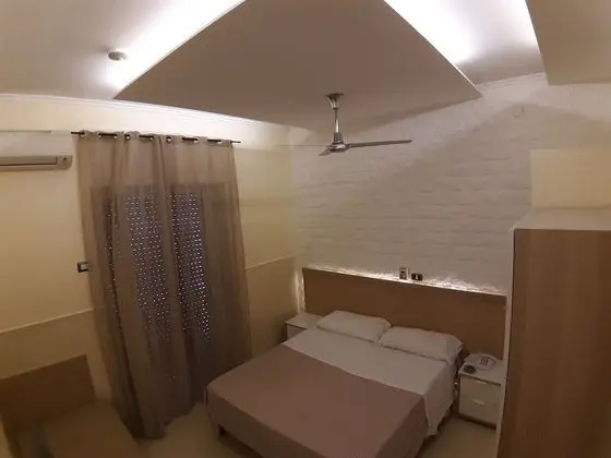 Tek Büyük veya İki Ayrı Yataklı Oda