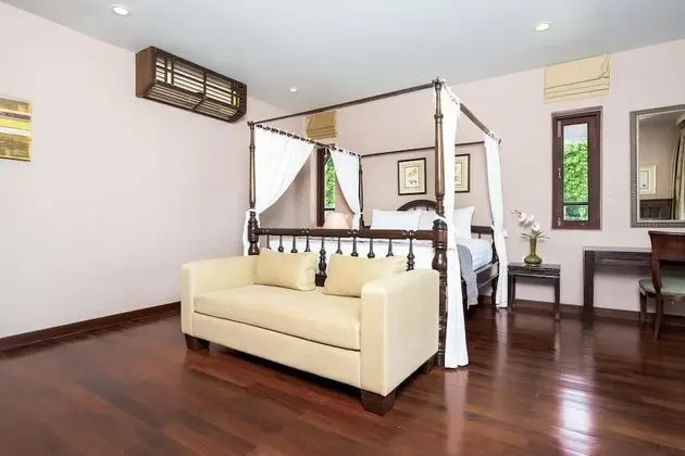 4 Bedrooms Luxury Villa with Ocean View