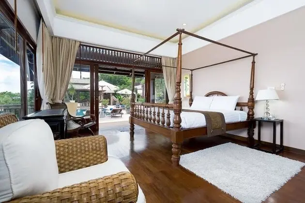 4 Bedrooms Luxury Villa with Ocean View