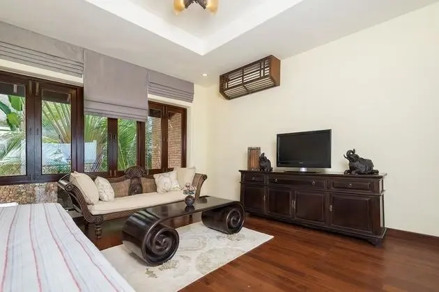 4 Bedrooms Luxury Villa with Ocean View
